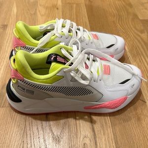 Puma Women’s RS sneakers